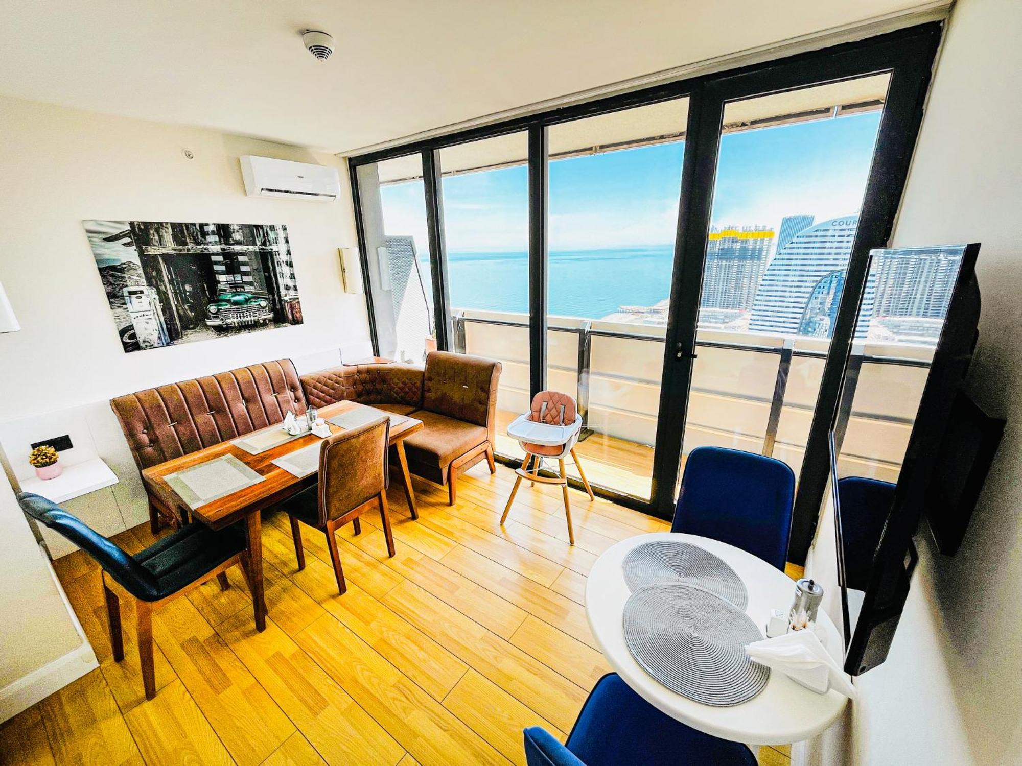 Seaside Vip Hotel Batumi Exterior photo