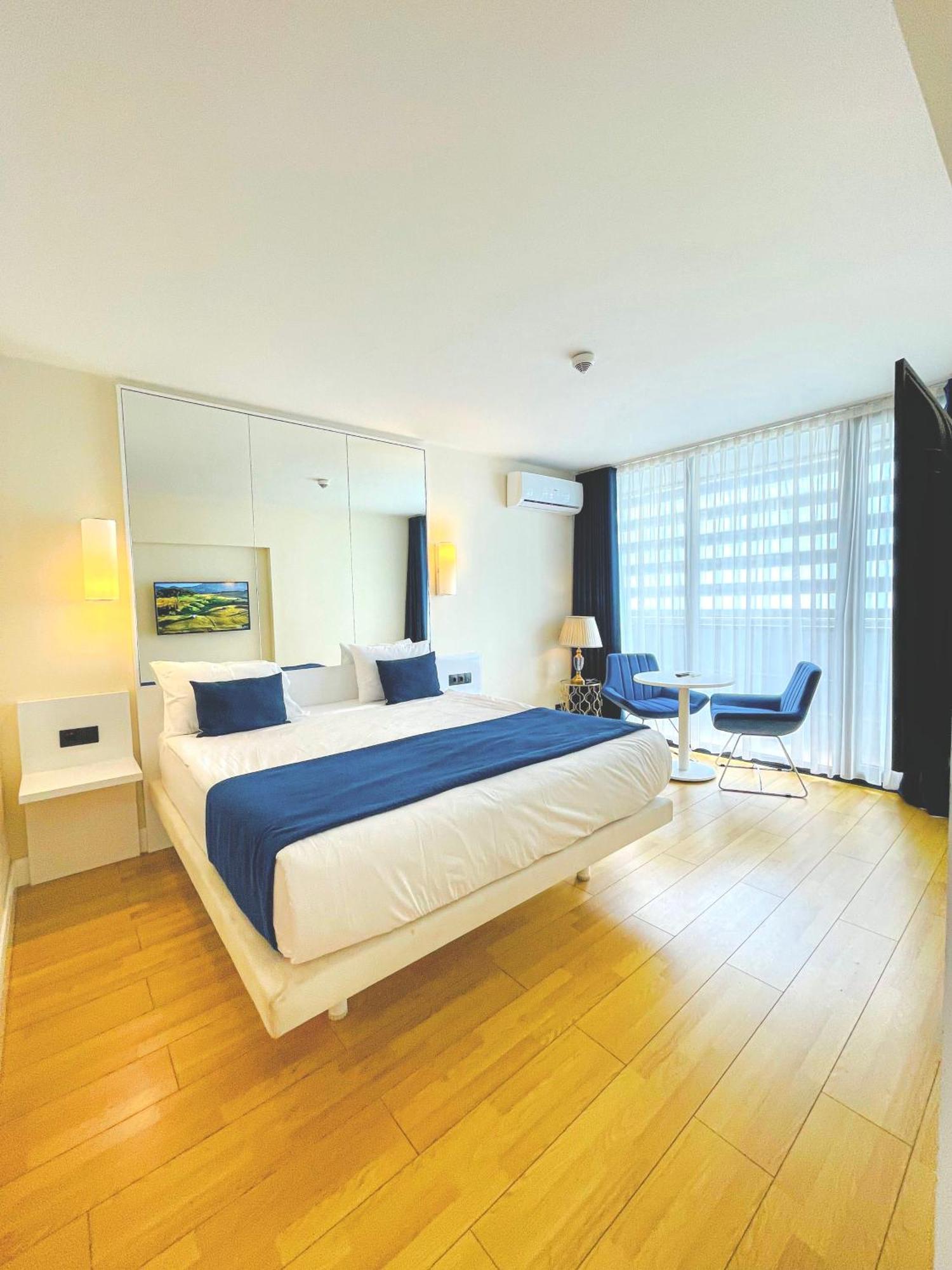 Seaside Vip Hotel Batumi Exterior photo