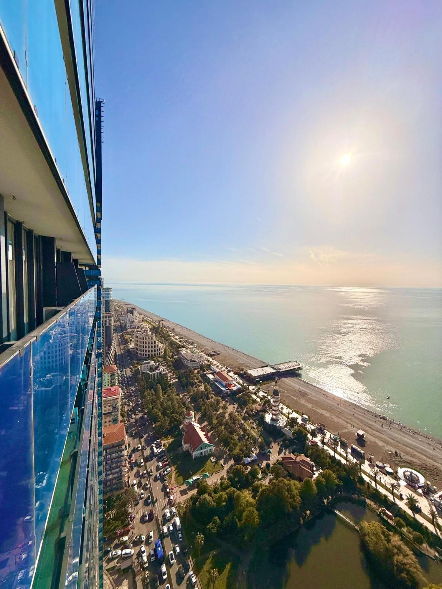 Seaside Vip Hotel Batumi Exterior photo